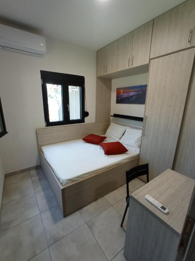 Nikos & Patras Houses Неа Плагия Екстериор снимка