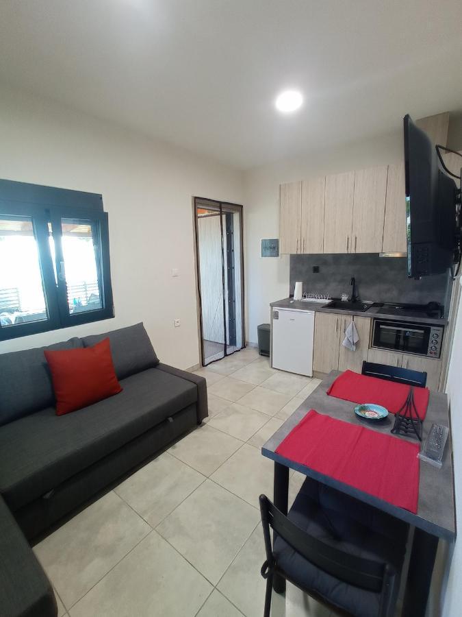 Nikos & Patras Houses Неа Плагия Екстериор снимка